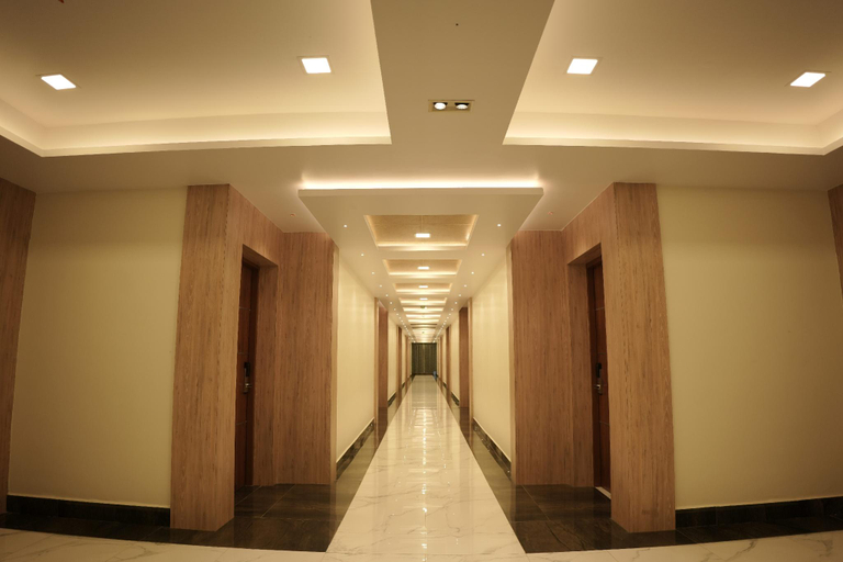 Others 4, Lakshmi Mahal - V Inn, Thiruvarur