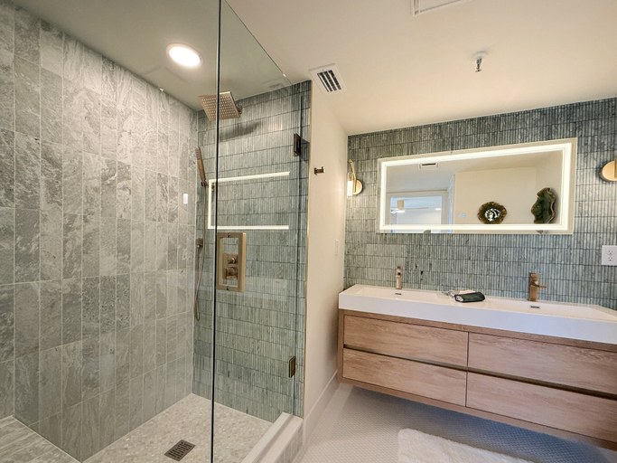 Interior 2, Oceania Beach Club 201, Volusia