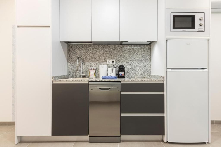 Private kitchen 3, Dobo Madrid ANR1, Madrid