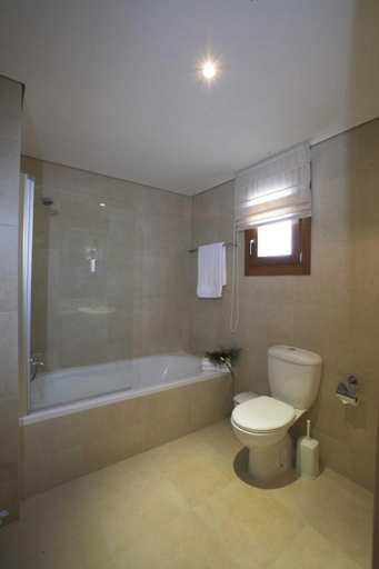 Bathroom, Theseus Village 2 Bed Apartment With Enviable Position On Communal Pool