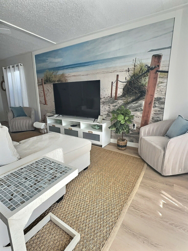 Interior 3, Commons of Sarasota 2, Sarasota