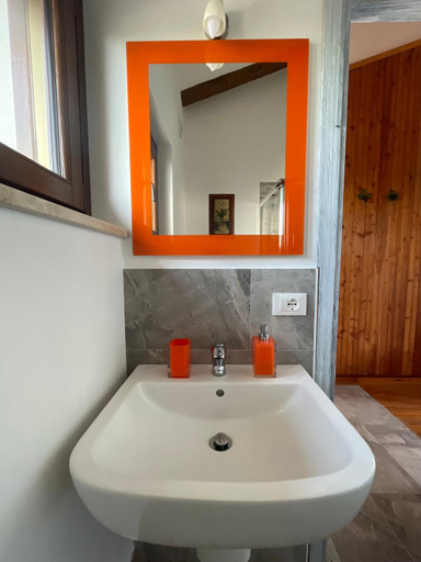 Bathroom 5, Cascina Il Dovese, Alessandria