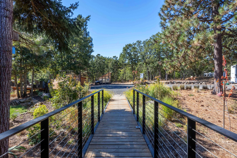 Property grounds 5, Happenstance Vineyards 2 Bedroom Home, Wasco
