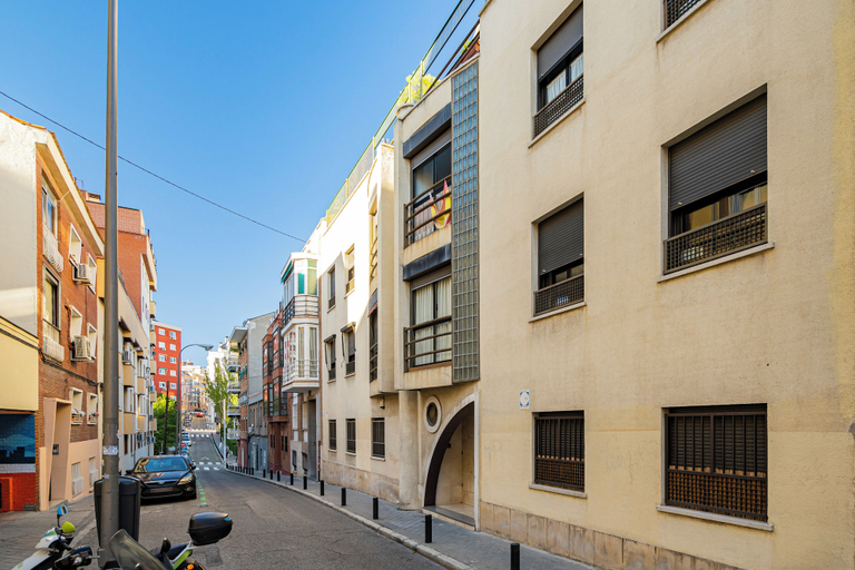 Others 4, Dobo Madrid Ventas, Madrid