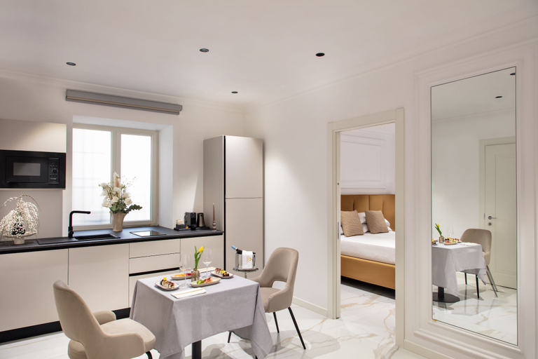 Room 5, Dama Luxury Apartment, Napoli