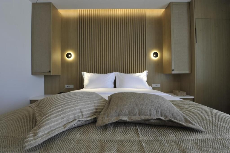 Room 3, TERRA VINUM, Peloponnese