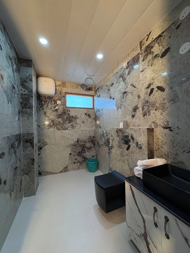 Bathroom 5, SECRET ESCAPE RESORT, Solan