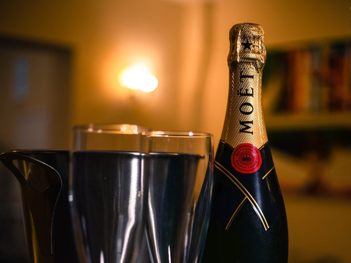 Food & Drinks 5, Castle House Hotel, Kent