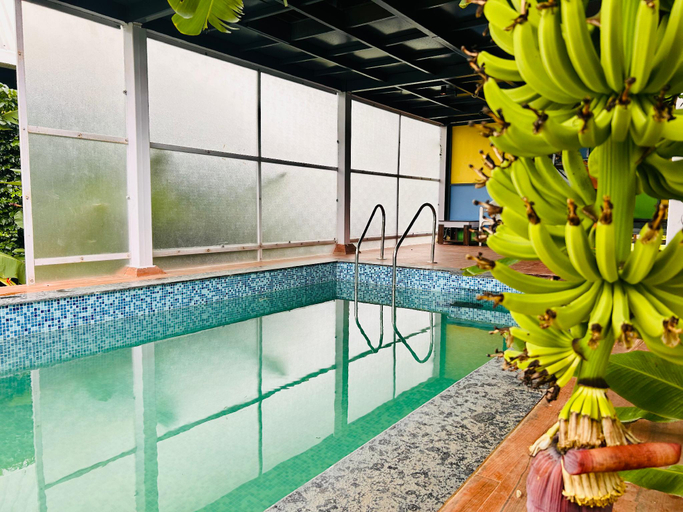 Food & Drinks, Sakhi Luxury Lake View Resort, Ranga Reddy