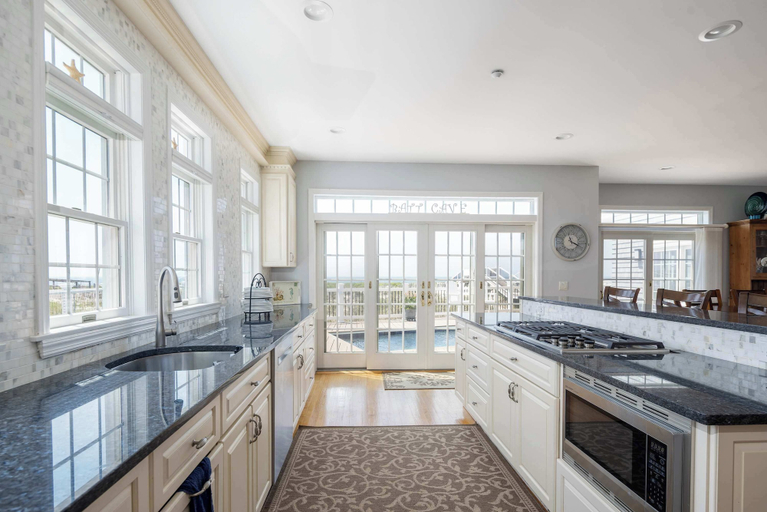 Interior 5, Dunecrest by Rovetravel - Family Oceanfront With Heated Pool, Suffolk
