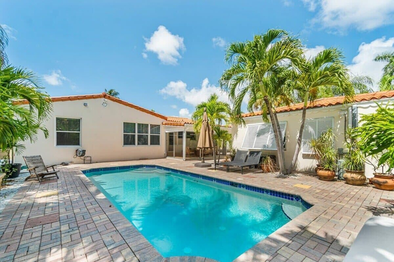 Interior 3, Miramar Villa by Rove Travel Heated Pool, Beach, Palm Beach