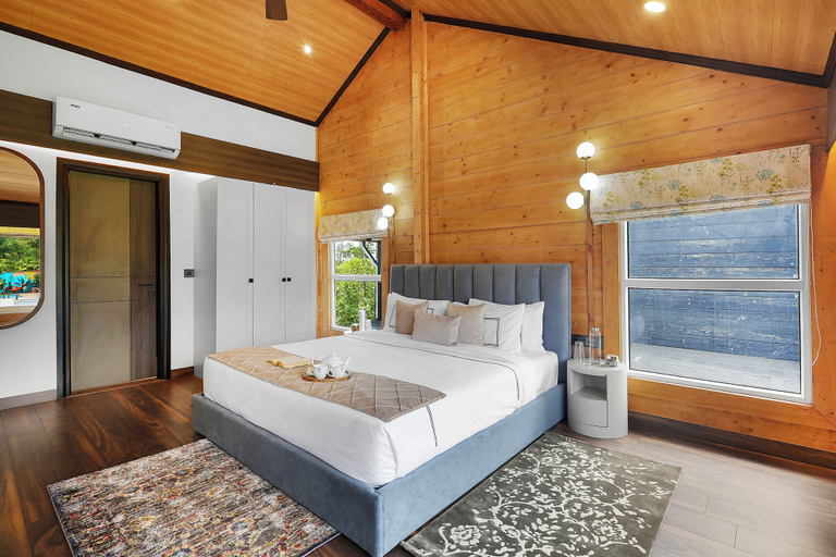 Room 4, ELIVAAS Esh Cottages, Kangra