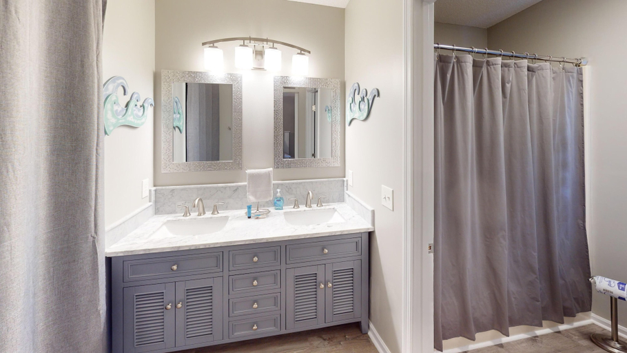 Interior 5, River Creek 1 Unit 102, Brunswick