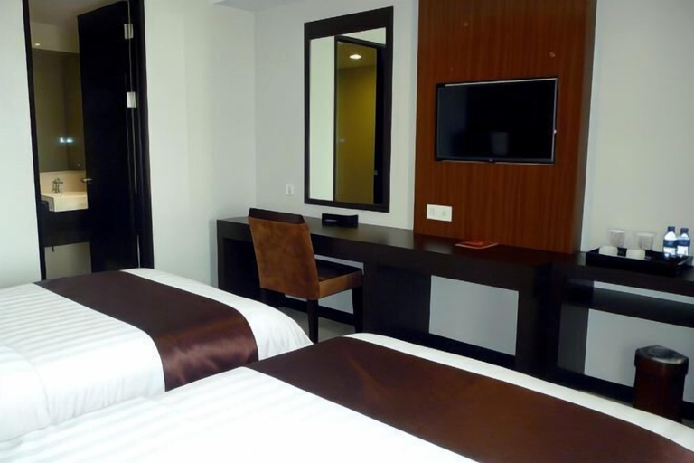 bedroom 6