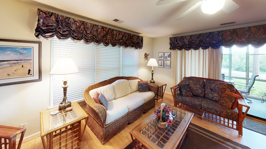 Interior 2, River Creek 1 Unit 401, Brunswick