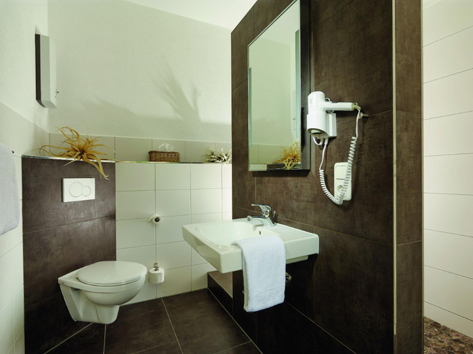 Bathroom 5, Hotel Lekker, Bernkastel-Wittlich