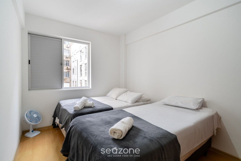 Room 4, Apt w/ 2BR and Balcony in Downtown Floripa Ceb1106, Florianopolis