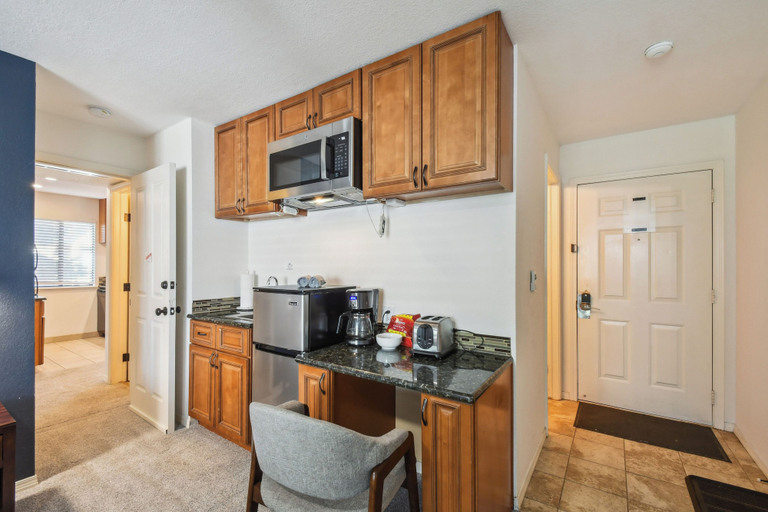 Interior 5, 6380: Byte-sized Studio in Boston Commons, Arapahoe