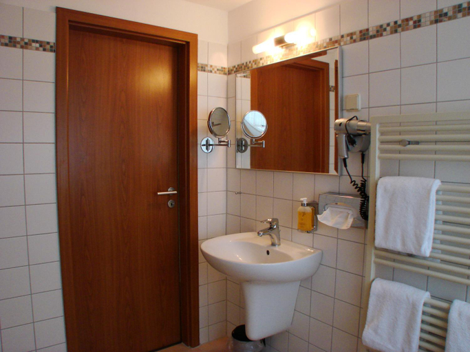 Bathroom 4, Altstadt Hotel, Potsdam