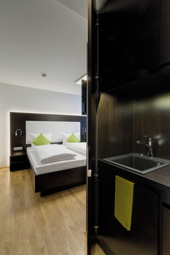 Bedroom 4, sevenDays Hotel BoardingHouse Mannheim, Mannheim