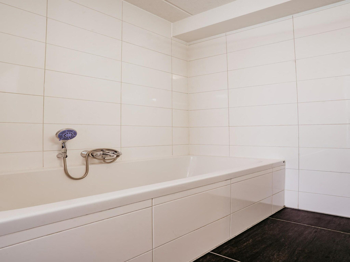 Bathroom 3, Uitgeest Apartment near Amsterdam, Uitgeest