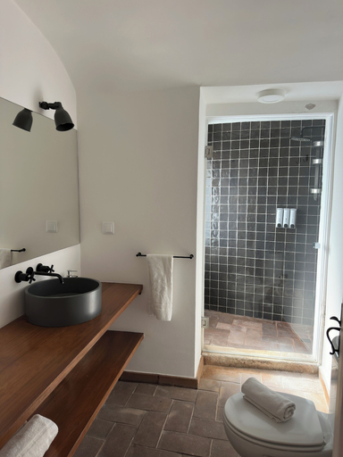 Bathroom 5, Casa Teresa, Évora