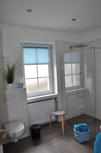Bathroom 4, Apartmenthaus am Zimmerplatz, Main-Taunus-Kreis