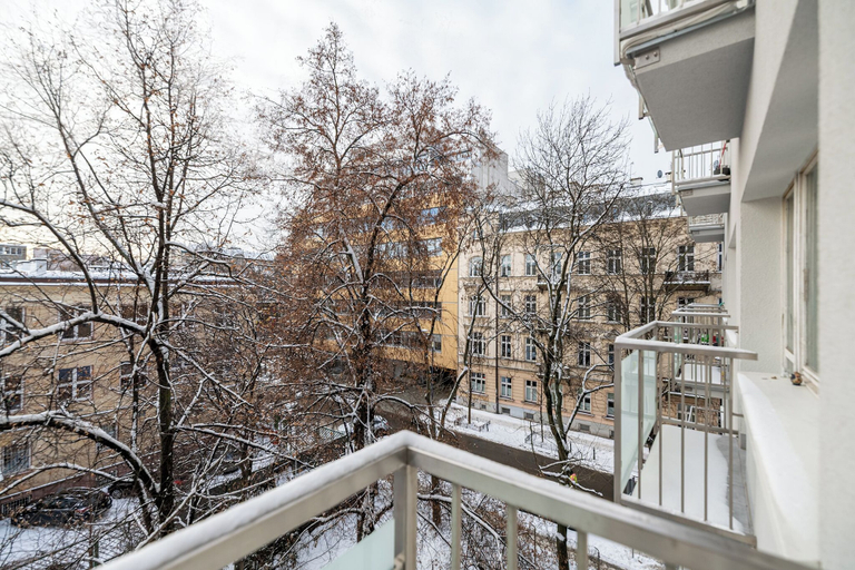 Balcony view, RentPlanet - Studio Hoża, Warsaw