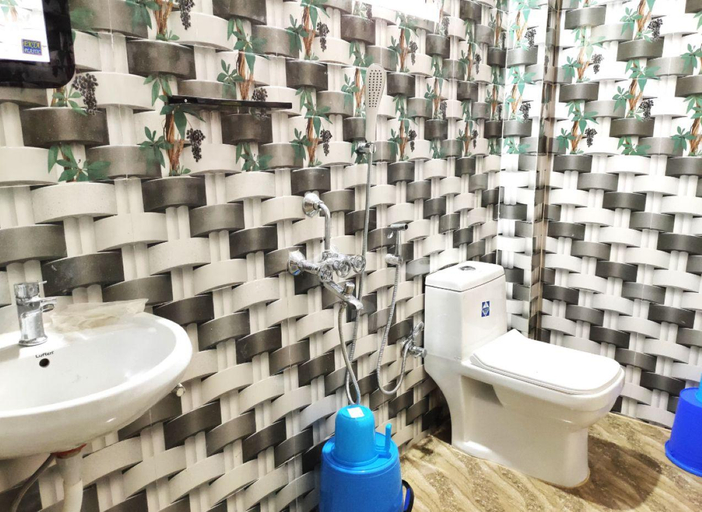 Bathroom 5, Mukul Bithi, Birbhum