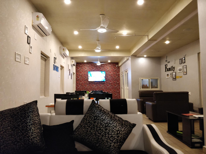 Food & Drinks 5, GEET GUEST HOUSE , Jagatsinghapur
