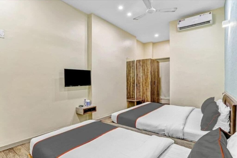 Room 3, Utsav Galaxy Rooms and Banquet, Surat