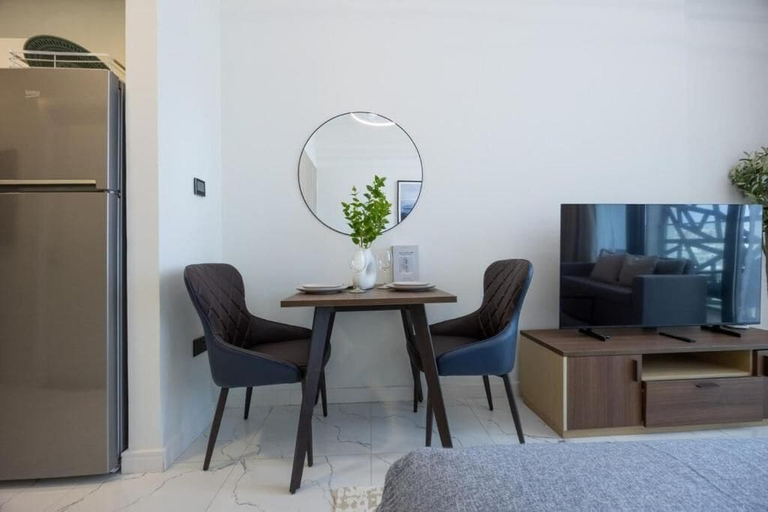 Room 4, 517-Bloomfields Unique STU in Gate Masdr, Abu Dhabi City