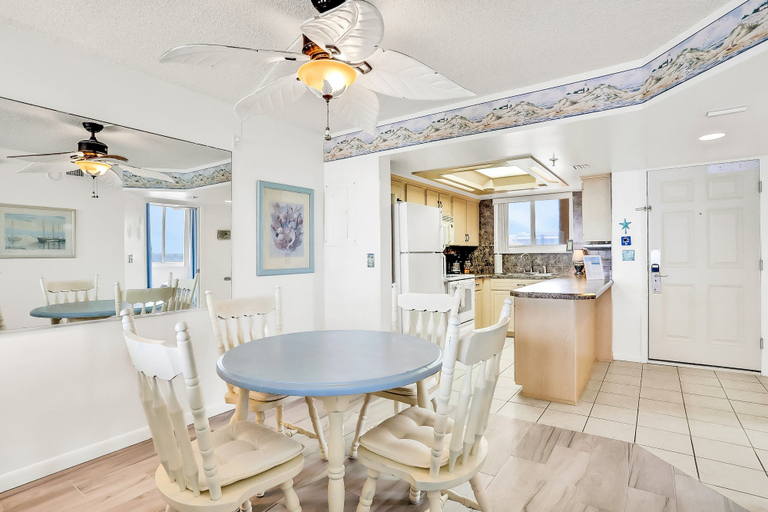 Interior 4, Oceania Beach Club 509, Volusia