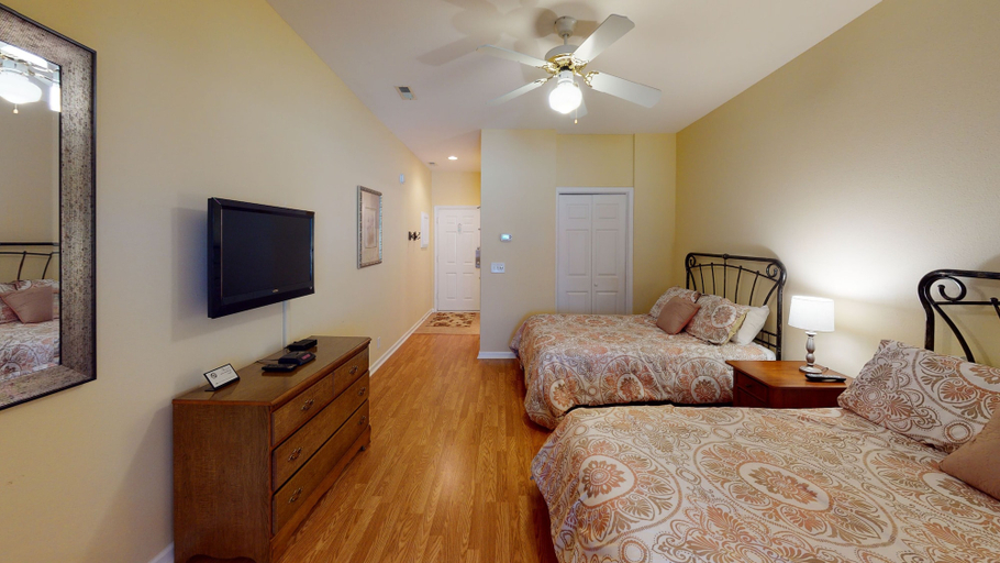 Interior 3, River Creek 2 Unit 2001, Brunswick