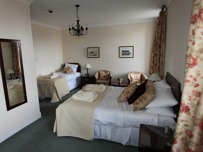 Bedroom 2, Castle House Hotel, Kent