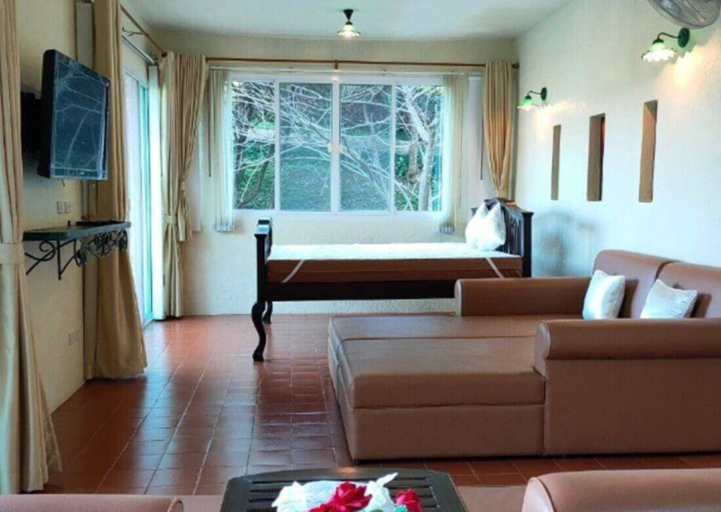 Interior, Baanpaya pano, Mae Rim