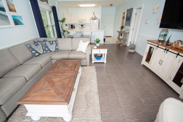 Interior 3, River Walk 304, Horry