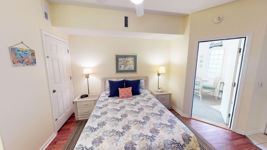 Bedroom 2, Royal Poste Unit 2804, Brunswick
