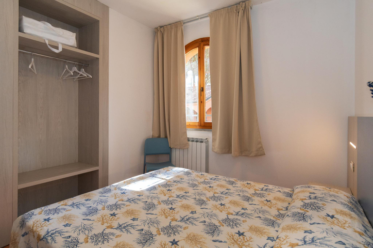 Bedroom 2, The Charming Marina Village Tipo3-3 Bedroom Villa 6 persons, Ferrara