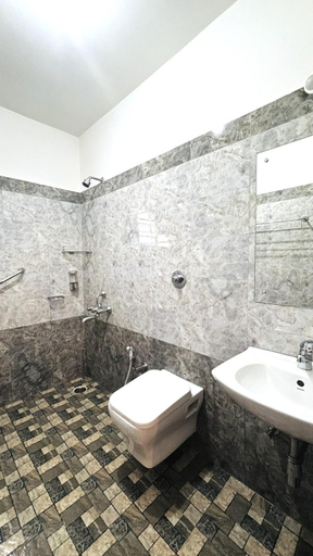 Bathroom 4, Heights Farm Stay - Nature Stay Near Madikeri, Kodagu