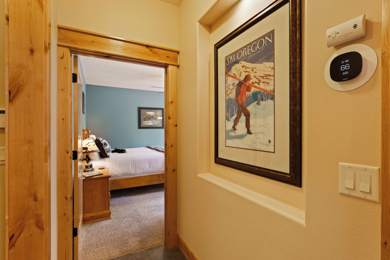 Interior 5, Sunriver Hot Tub Stay With Game Room Near Sharc, Deschutes