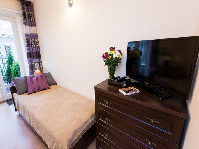 Bedroom 2, 3bdr 2bth Vanilla 2 Apartment, 5min to Main Square, Kraków City