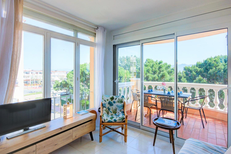 Facilities 5, Apartment in Empuriabrava near beach, Girona