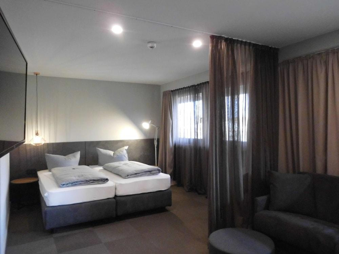 Bedroom 2, Novitel Hotel Kirchheim - Munchen Messe, München