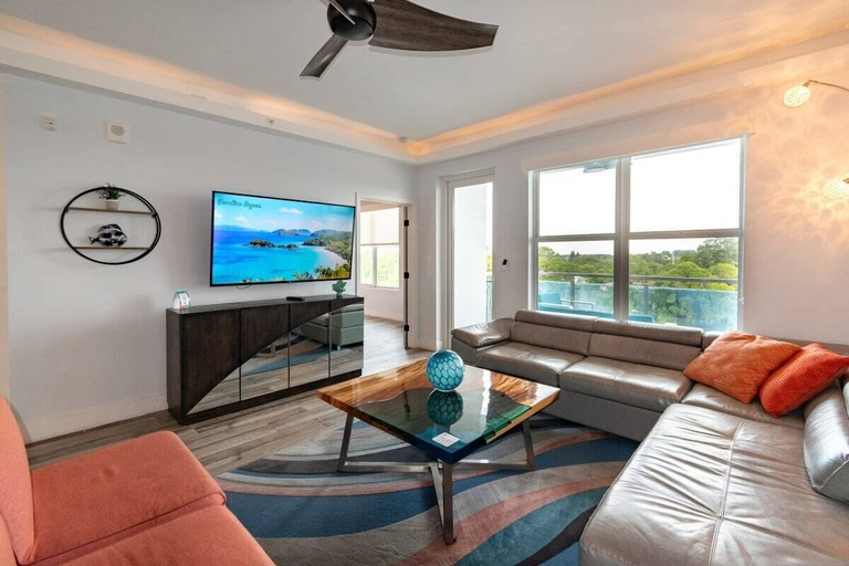 Primary image 1, Stateroom Elite, Brevard