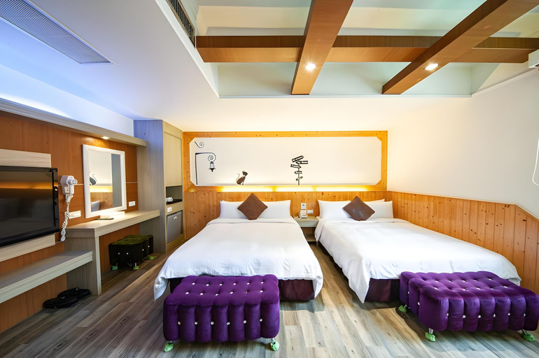 Bedroom 2, Royal Hotel, Penghu