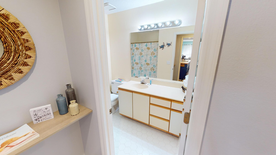 Interior 4, River Creek 1 Unit 303, Brunswick