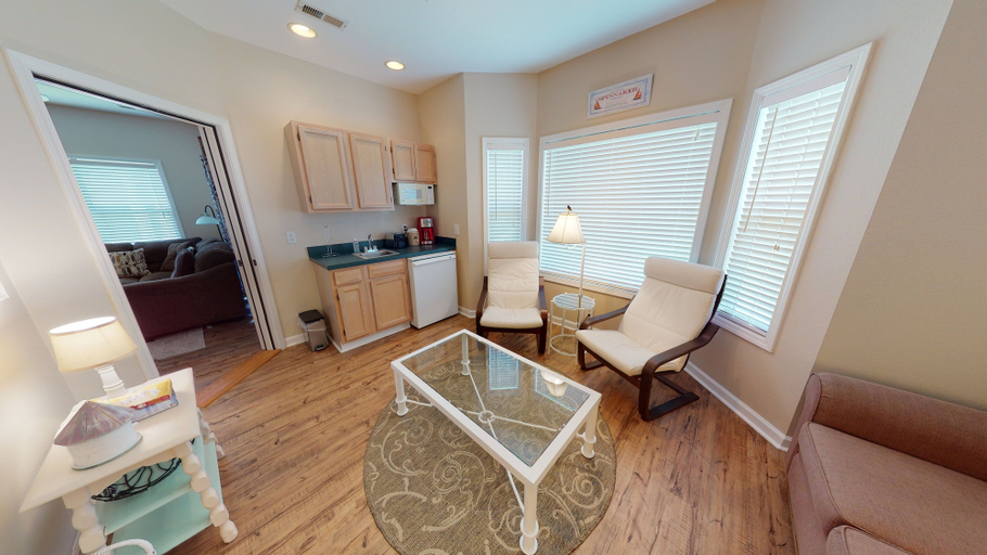 Interior 2, River Creek 2 Unit 2003, Brunswick