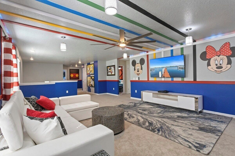 Interior 4, Ultimate Windsor Island 7BR Pool spa Game Room, Polk