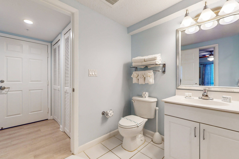 Interior 5, Ocean Walk 2424b, Volusia